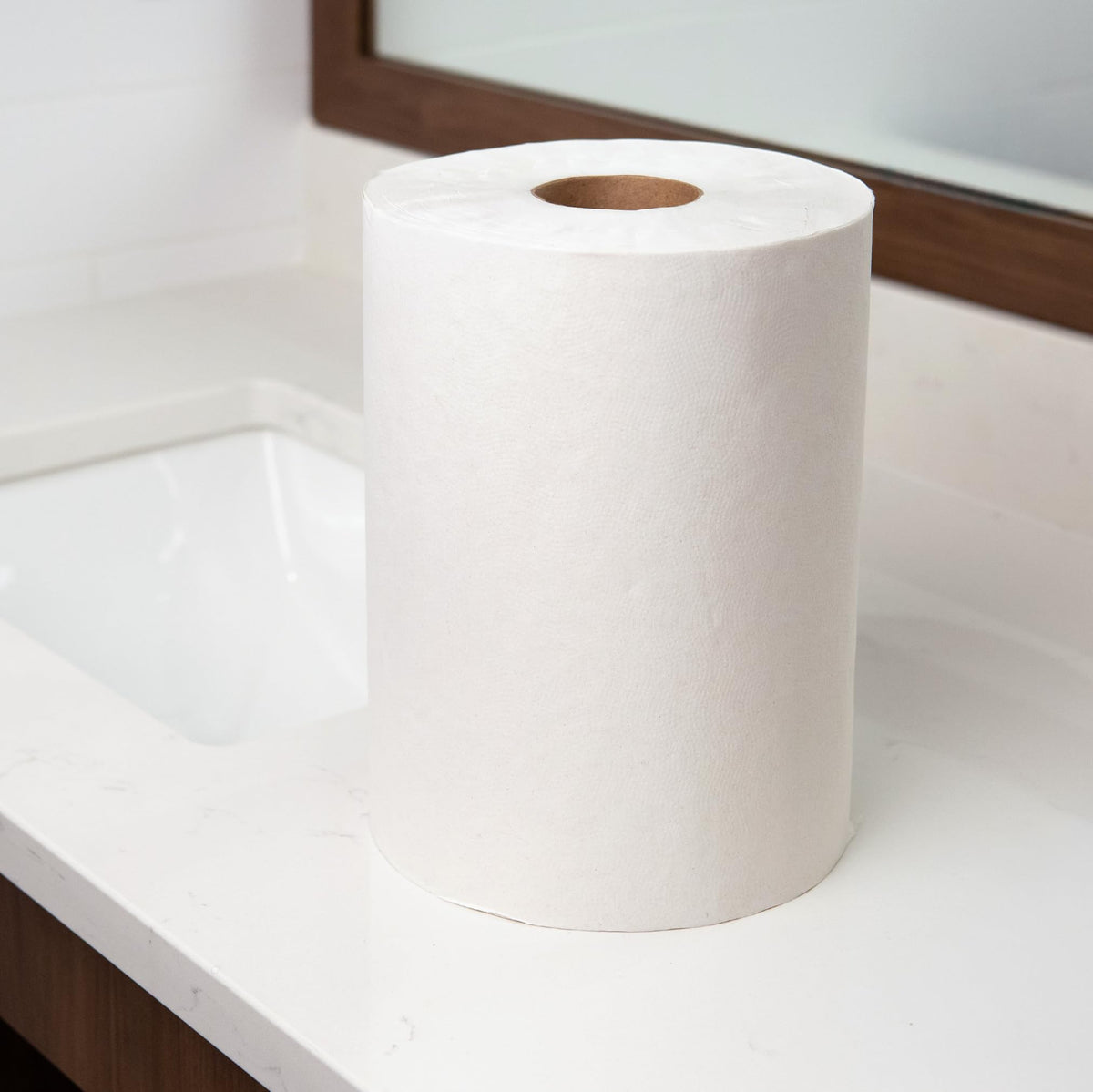 White 1-Ply Hardwound Paper Towels, 6 Rolls F673