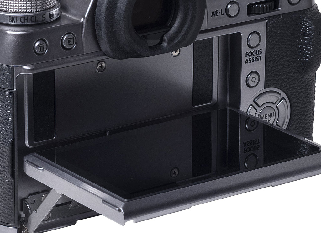 16MP Compact System Camera with 3.0-Inch LCD Body Only Silver B706753